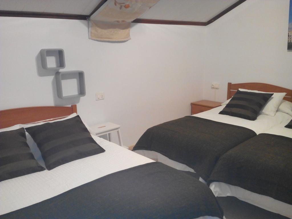 Hostal Meson Do Loyo Ξενοδοχείο Portomarin Δωμάτιο φωτογραφία